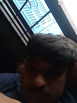 Your_Secret_Guy live cam on StripChat