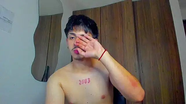 Maximo_Miller webcam