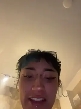 baby_akuma_ webcam