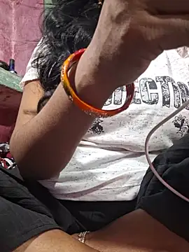 SONIYABHABHI90 webcam