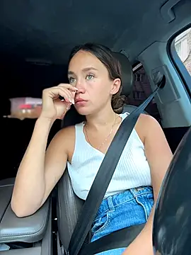 QuietNicole live sex cam