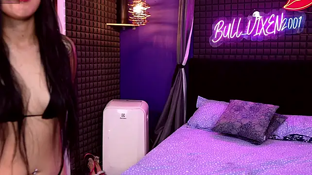 bull_vixen2001 webcam