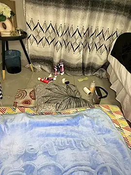 Nicole_bash webcam