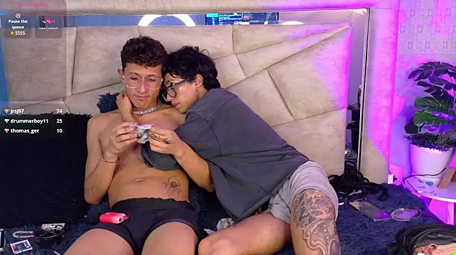 Yen_and_Dko webcam