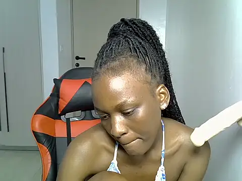 spot_curvy webcam