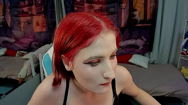KiraDuvall webcam