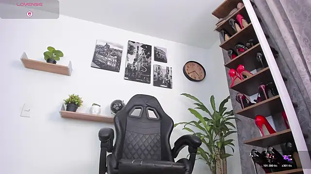SophieBaker__ webcam