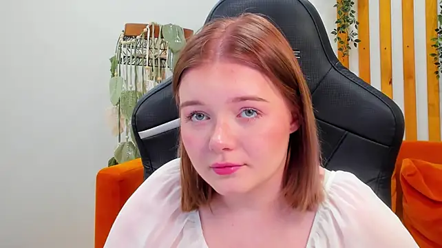 ElinaVale webcam