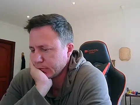 TroyDieselXXX webcam