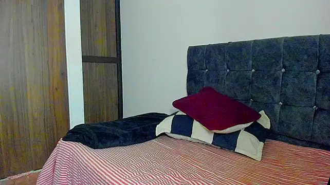 Maximo_Miller webcam