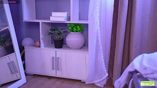 beatrishaa solo cam girl room