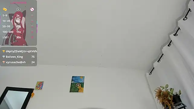 Mia-Valeria- webcam