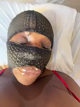 Kendra-rose live cam on StripChat
