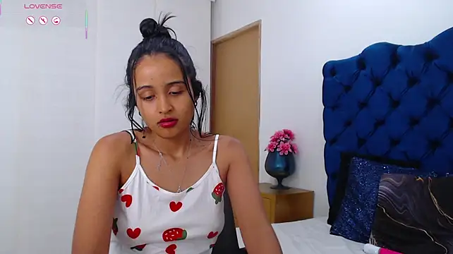 Lili666_ webcam
