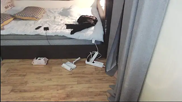 lovecb77 webcam
