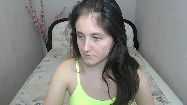 Holliy_Cooper webcam