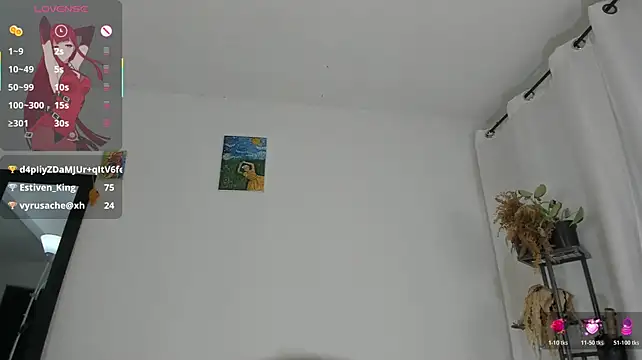Mia-Valeria- webcam