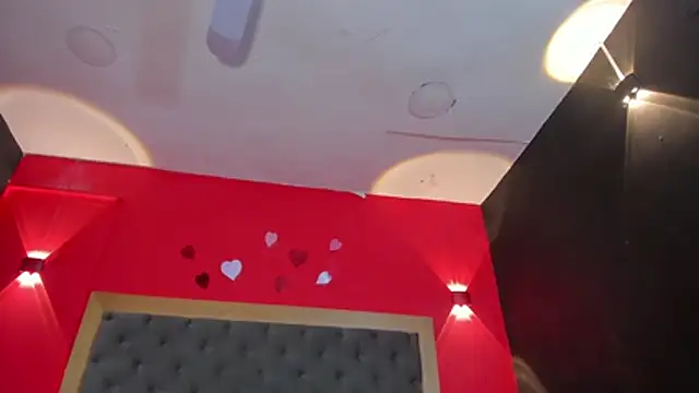 yayahilton (F young) - 🔥😈 SQUIRT SHOW 😈🔥
