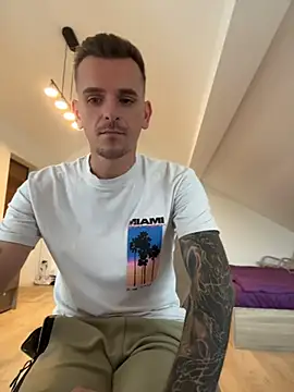Huge_cock22cm avatar