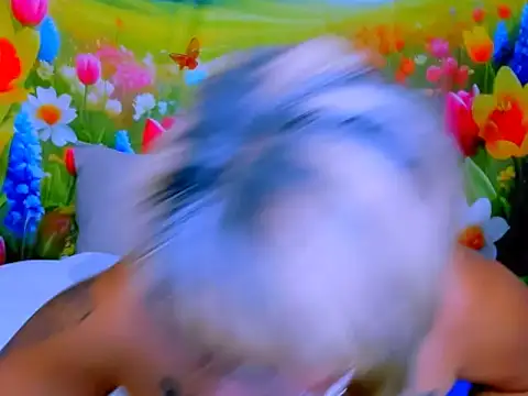 indianroxy webcam