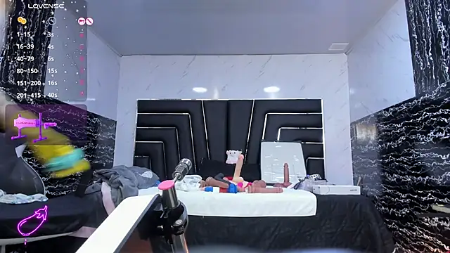 Ladyy_Scarlett webcam
