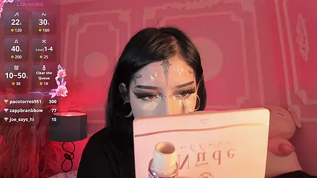 Kat_VonDe webcam