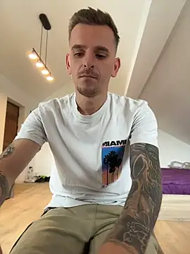 huge_cock22cm (Ask my age) - Let's have fun