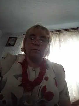Elena_Beautiful784 webcam