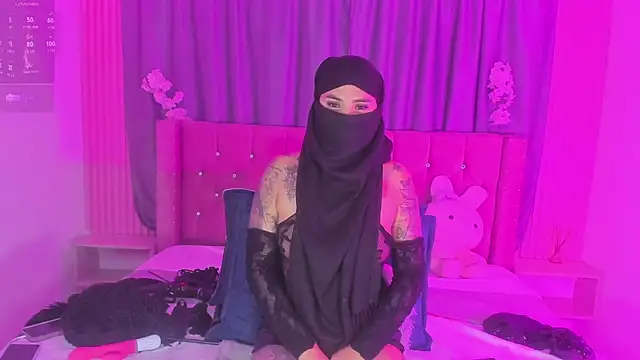 Nayla-Mouna webcam