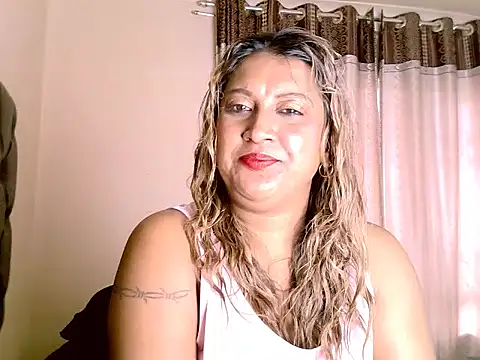 eroticbeauty37 webcam