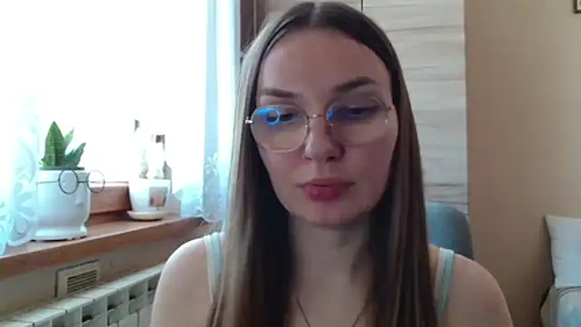 LooveELLYx webcam