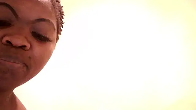 Queen_BootyXXX webcam