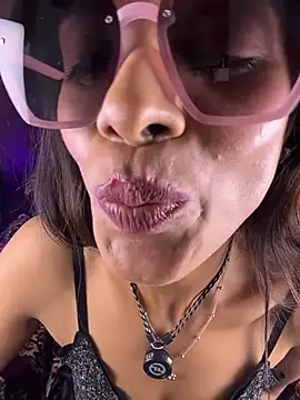 Ivy_the_goddess webcam