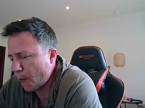 TroyDieselXXX webcam
