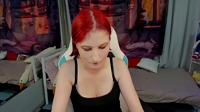 KiraDuvall webcam