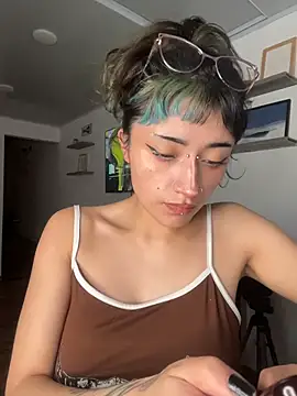 baby_akuma_ webcam