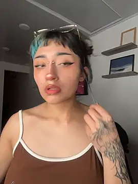 baby_akuma_ webcam