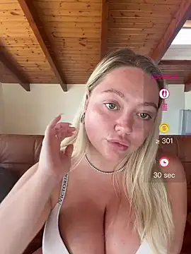 misstitmouseofficial webcam