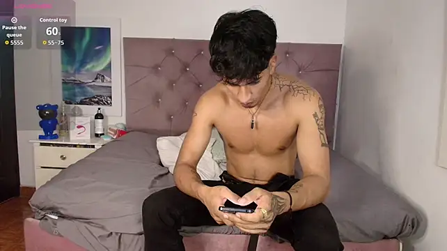 Zayn_Moretti webcam