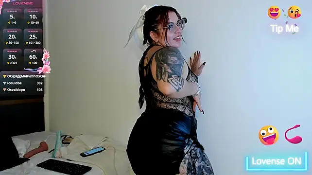 juana_valkiria webcam