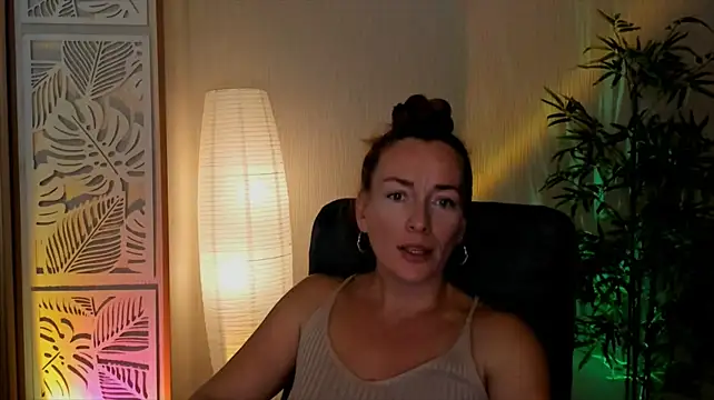 RebeccaMartinez webcam