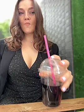 crazytori (F young) - Hot naked bb under jacket in cafe LT 🎁