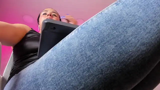 ArielleWilde webcam