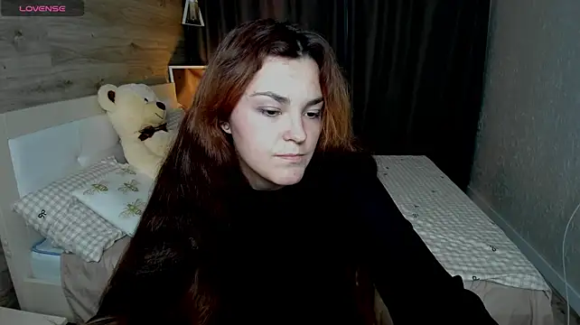 LeyaaStarr webcam