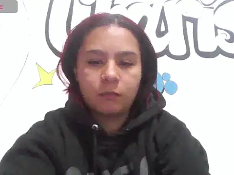 Charis_21 webcam