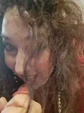 GypsyEsmeralda webcam