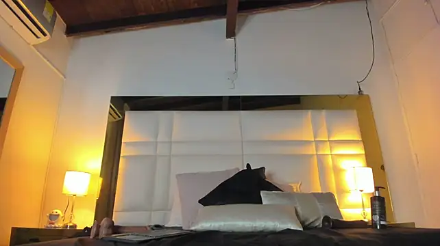 Brenda_Thomp webcam