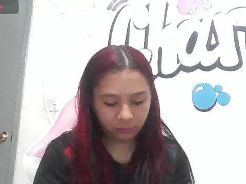 Charis_21 webcam