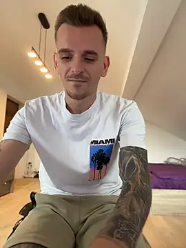 Huge_cock22cm avatar