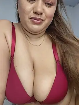 MMia_18 live webcam